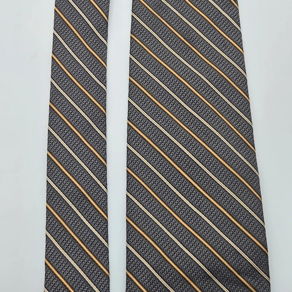 Jos A. Bank Signature Collection Silk Tie Mens‎ Gray Stripe Classic Dress 59x3.5